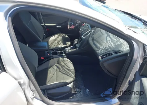 2014 Ford Focus Se из США, поврежденный, VIN 1FADP3K23EL111859